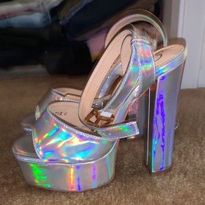 Iridescent size 6 heels